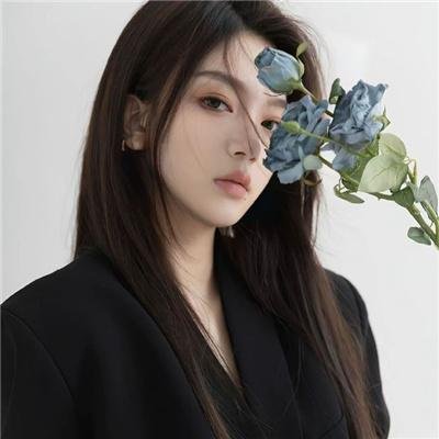 罗西与莫妮卡之骊靬情